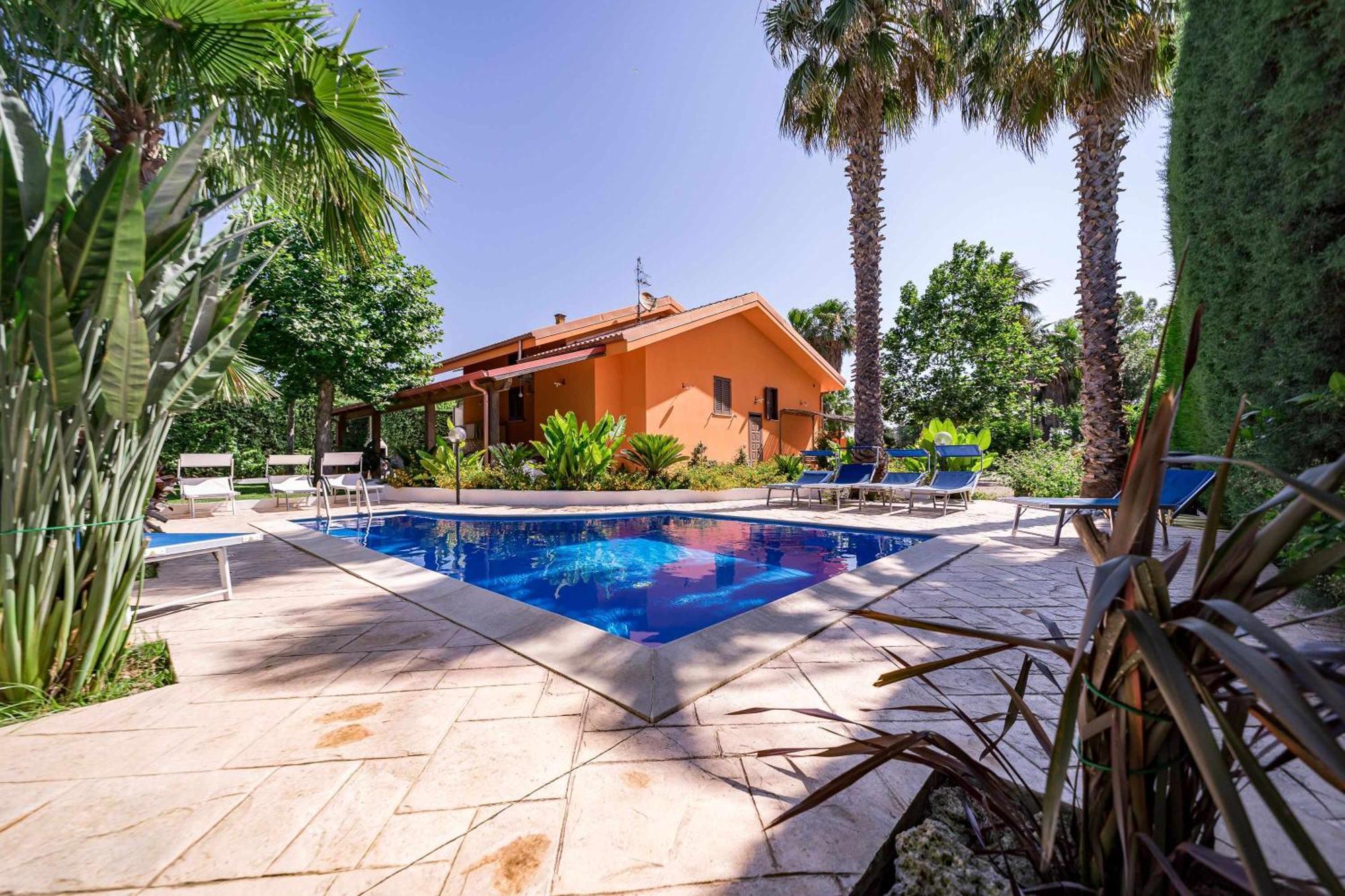 Villa Claudia By Vivimy Парабіта Екстер'єр фото